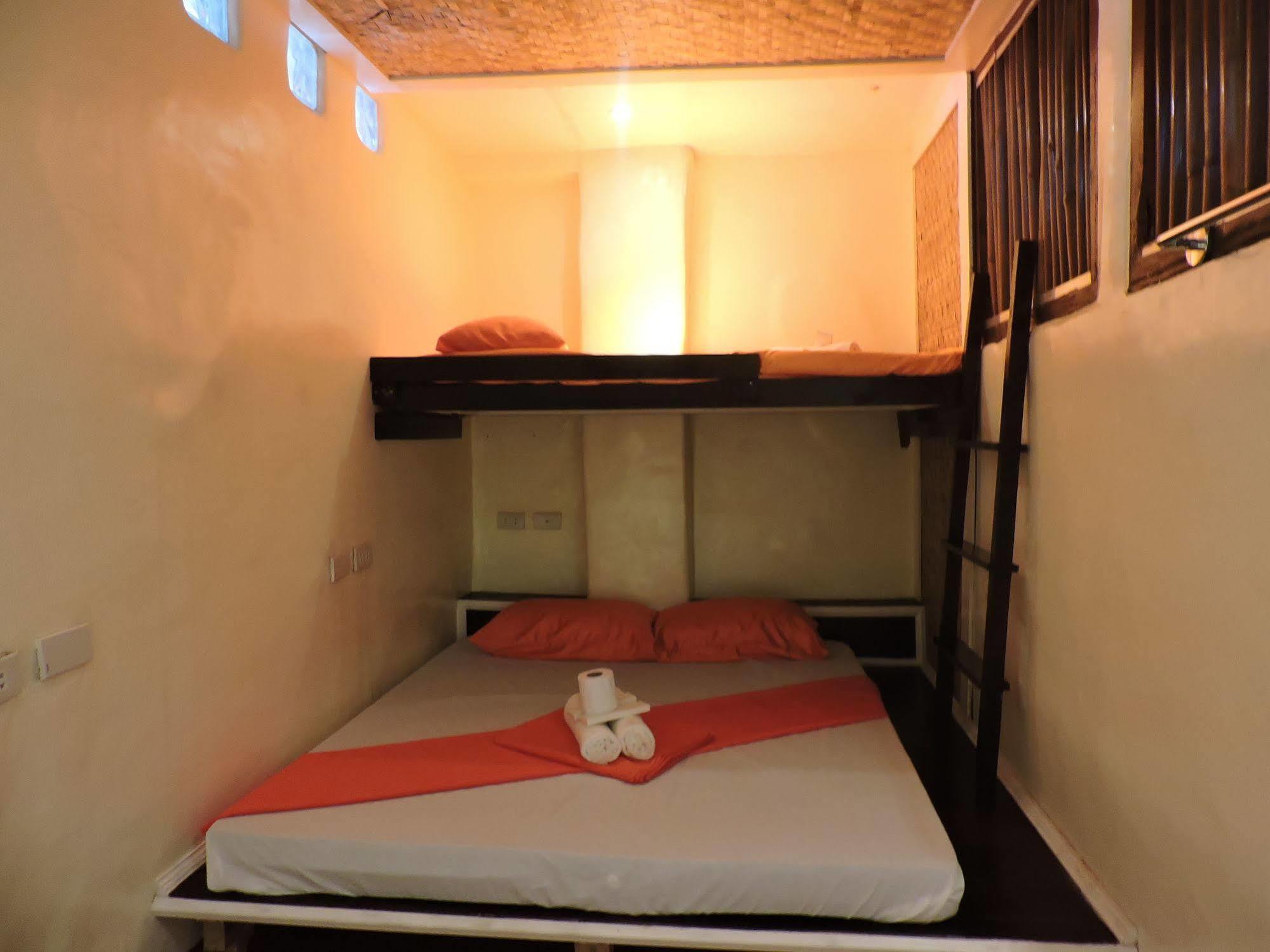 Orange Mangrove Pension House By Sms Hospitality Puerto Princesa Εξωτερικό φωτογραφία